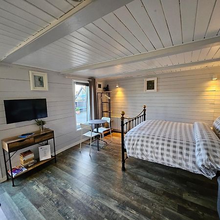 Loughview Chalet Whitehouse  Bagian luar foto