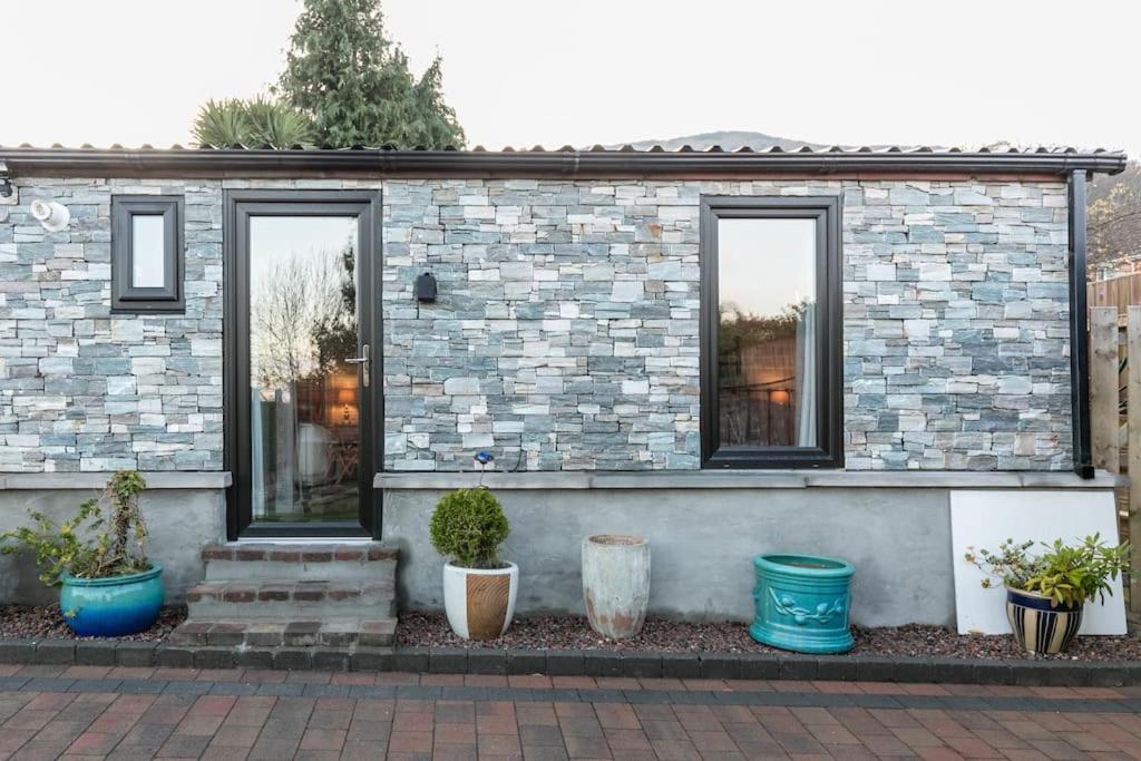 Loughview Chalet Whitehouse  Bagian luar foto