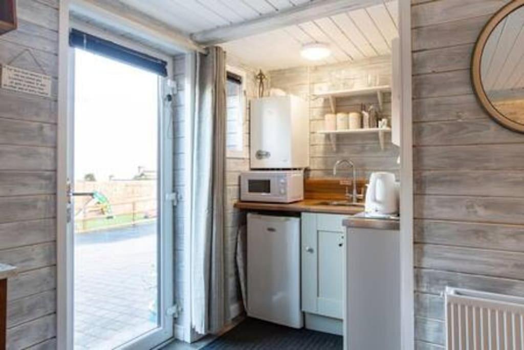 Loughview Chalet Whitehouse  Bagian luar foto