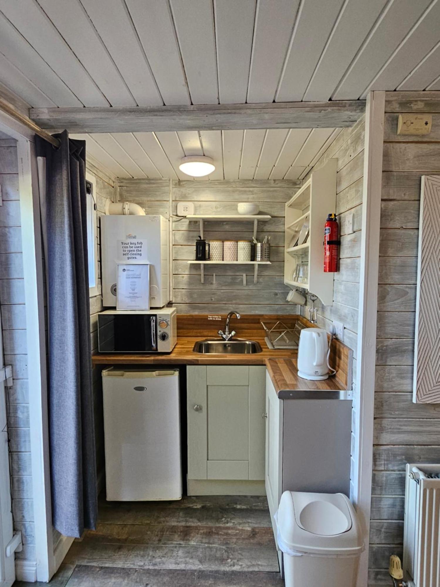 Loughview Chalet Whitehouse  Bagian luar foto